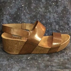 PLAKTON BIOS Leather platform shoes